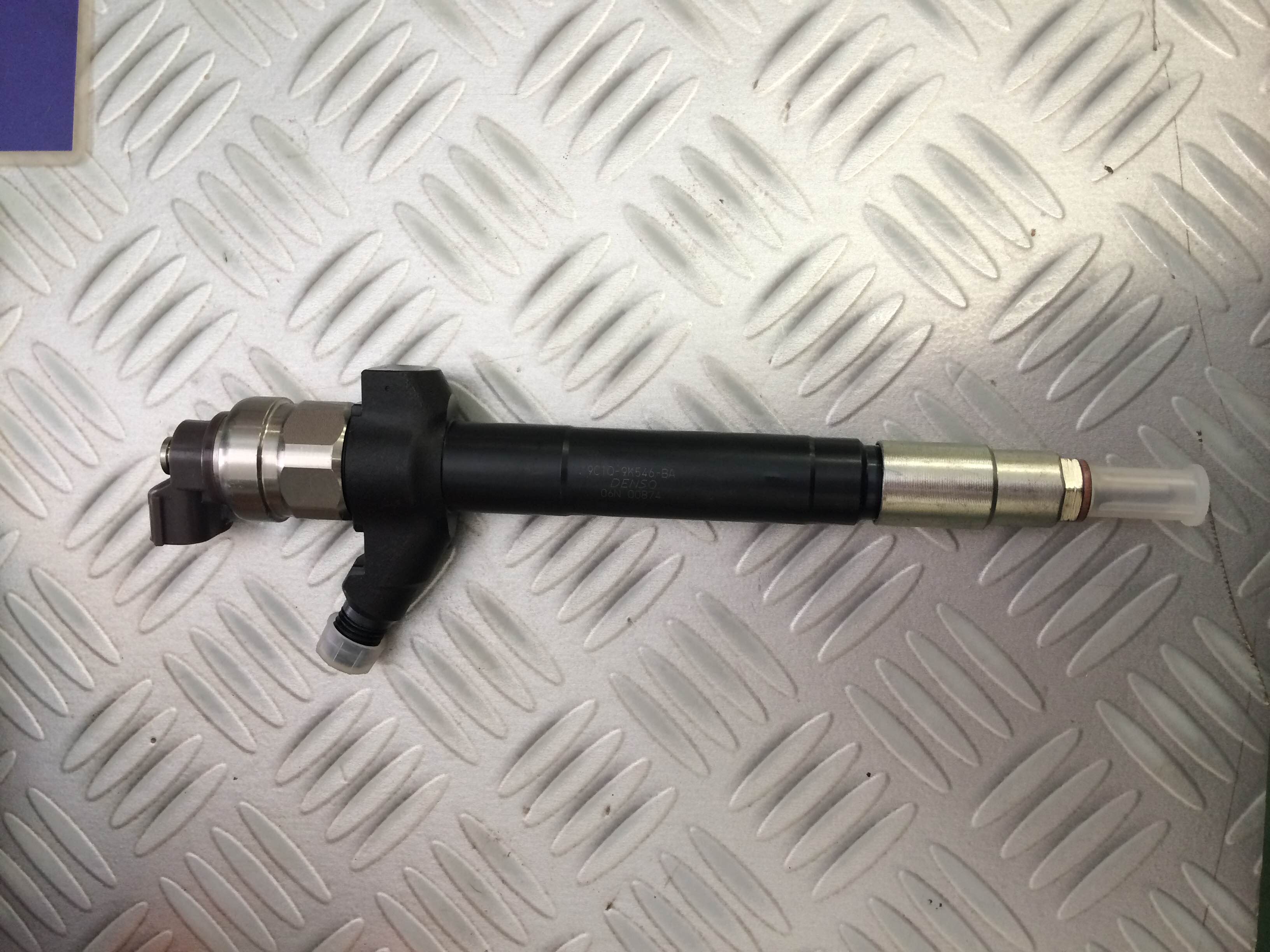 Denso_06n_00847.jpg